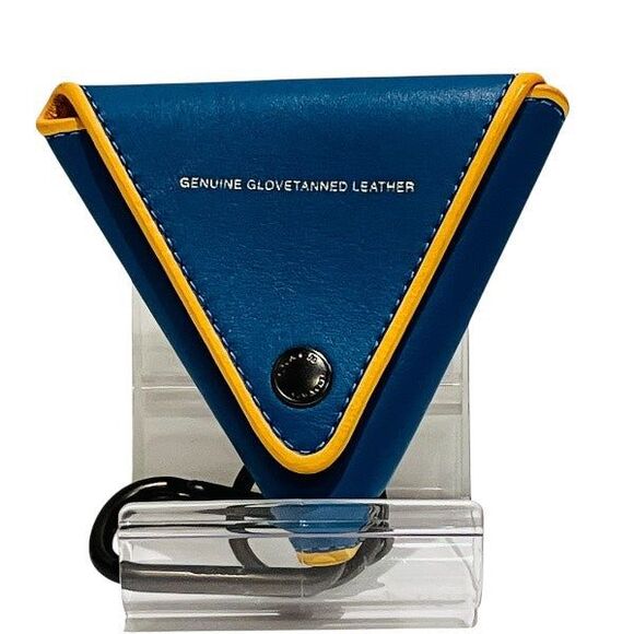 COACH Other - Coach Triangle Leather Coin Case